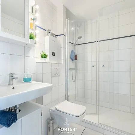 Relax Happy Schoenberger *